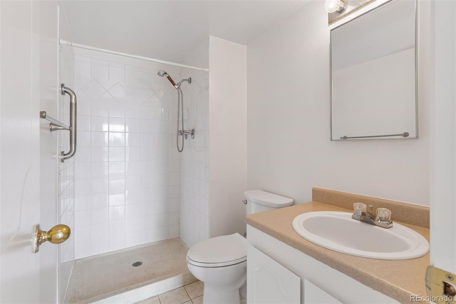 MLS Image #14 for 1441 n humboldt street,denver, Colorado