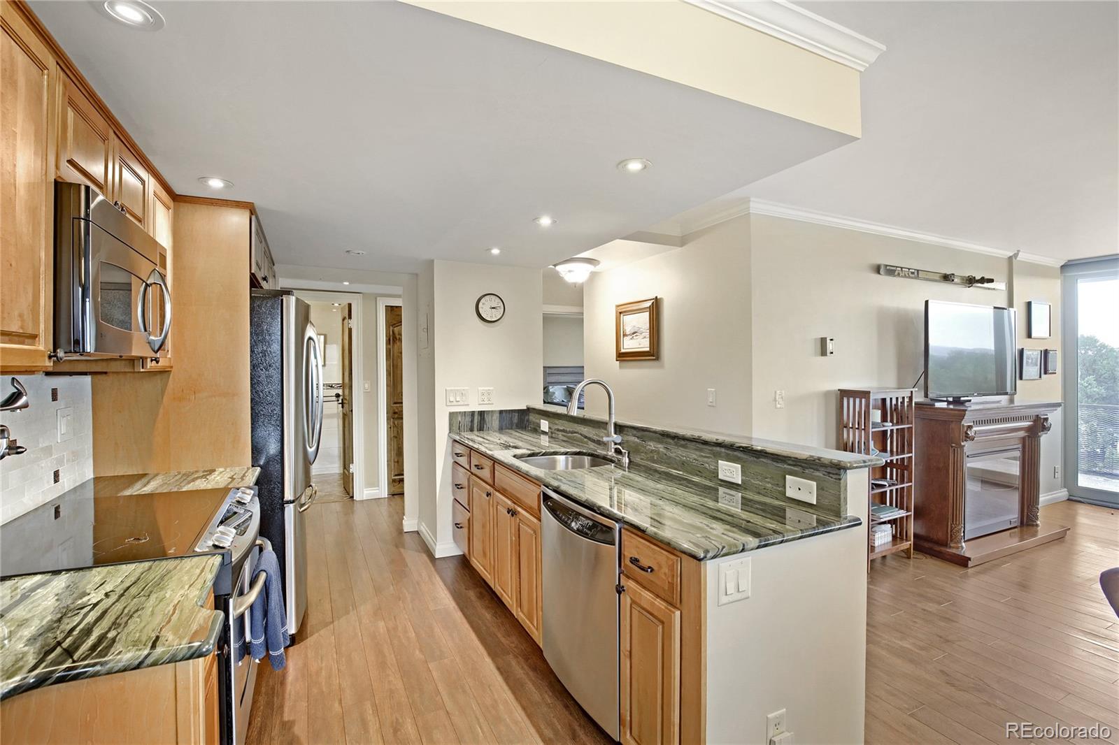MLS Image #9 for 421 s howes street,fort collins, Colorado