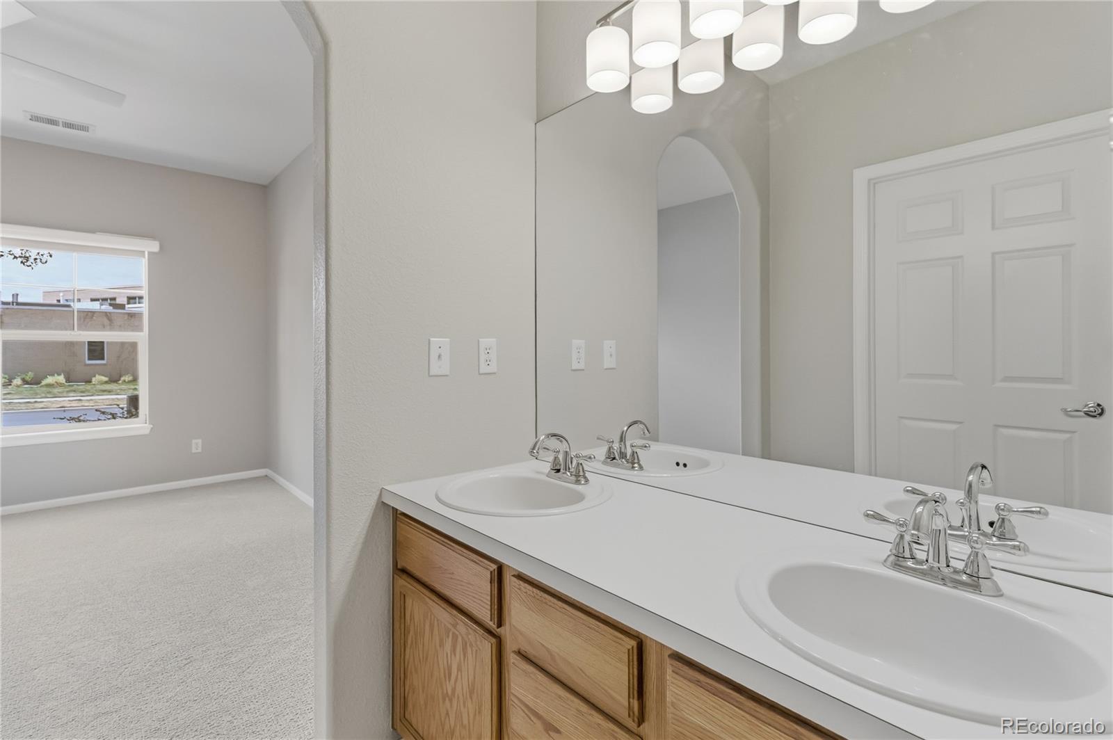 MLS Image #11 for 8200 e 8th avenue 6101,denver, Colorado