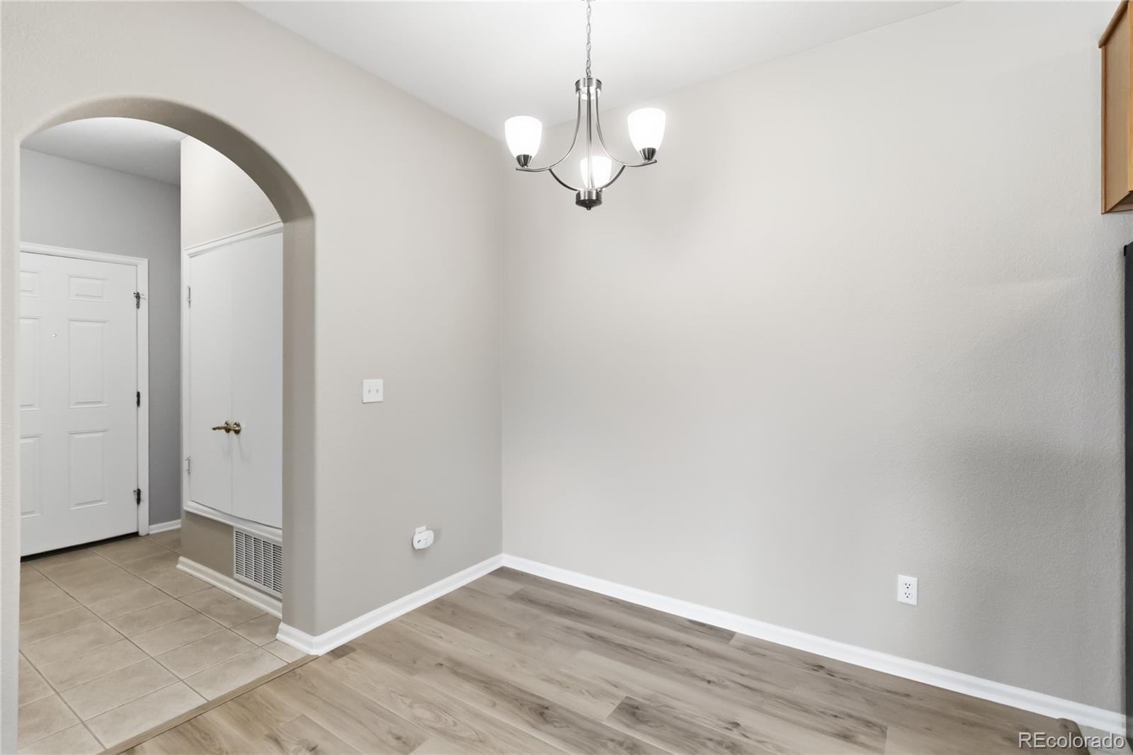 MLS Image #6 for 8200 e 8th avenue 6101,denver, Colorado