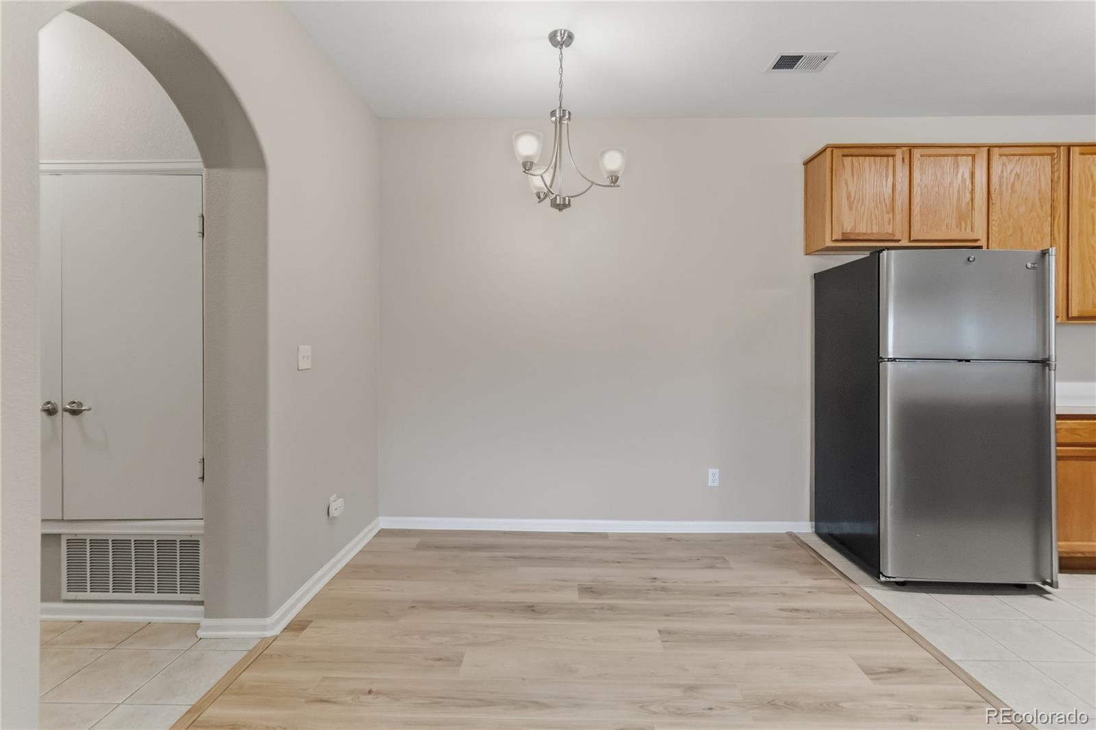 MLS Image #7 for 8200 e 8th avenue 6101,denver, Colorado