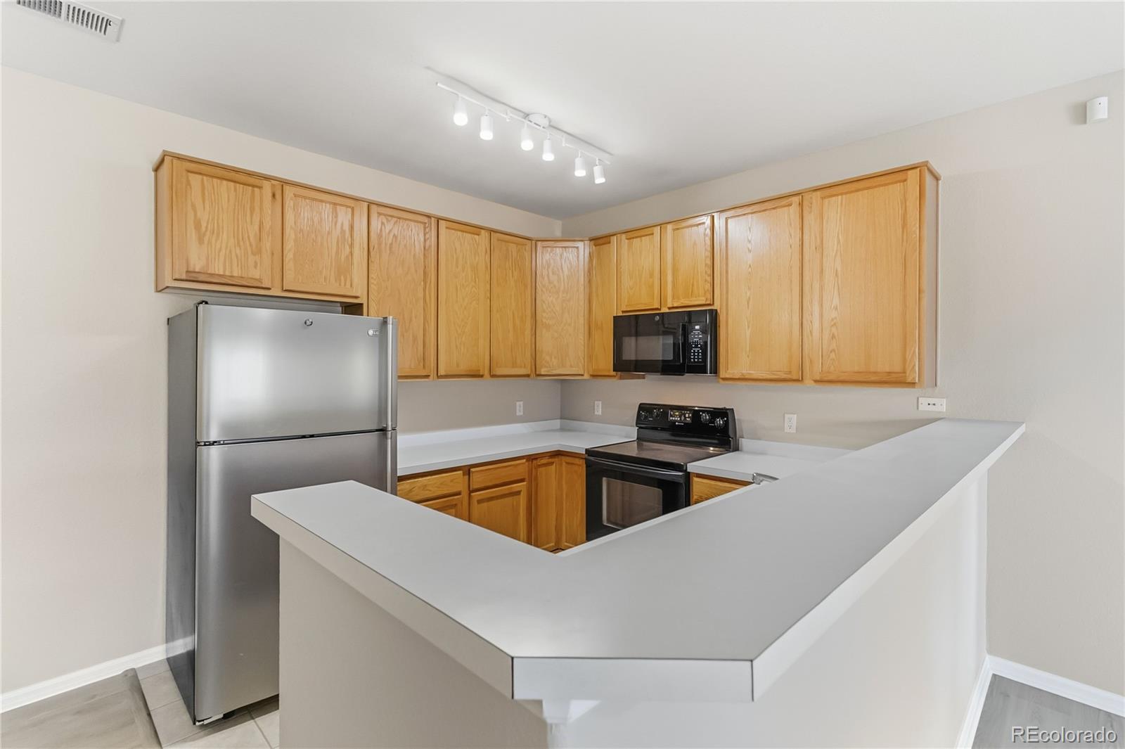 MLS Image #8 for 8200 e 8th avenue 6101,denver, Colorado