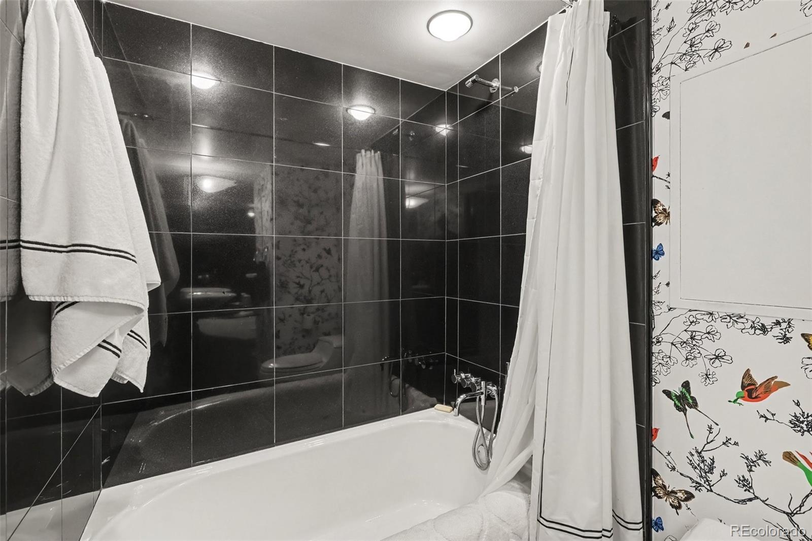 MLS Image #25 for 1020  15th street,denver, Colorado