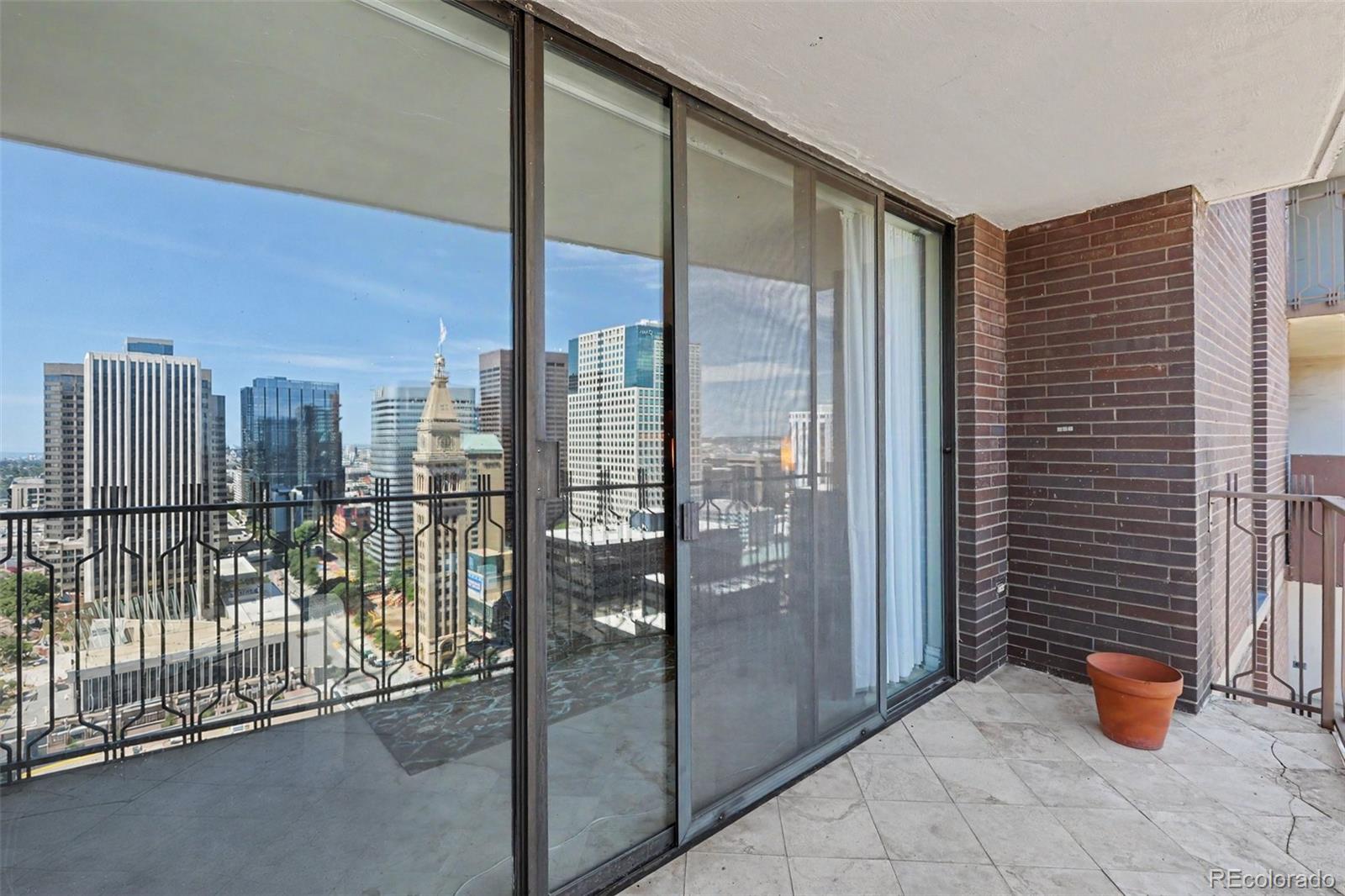 MLS Image #29 for 1020  15th street,denver, Colorado