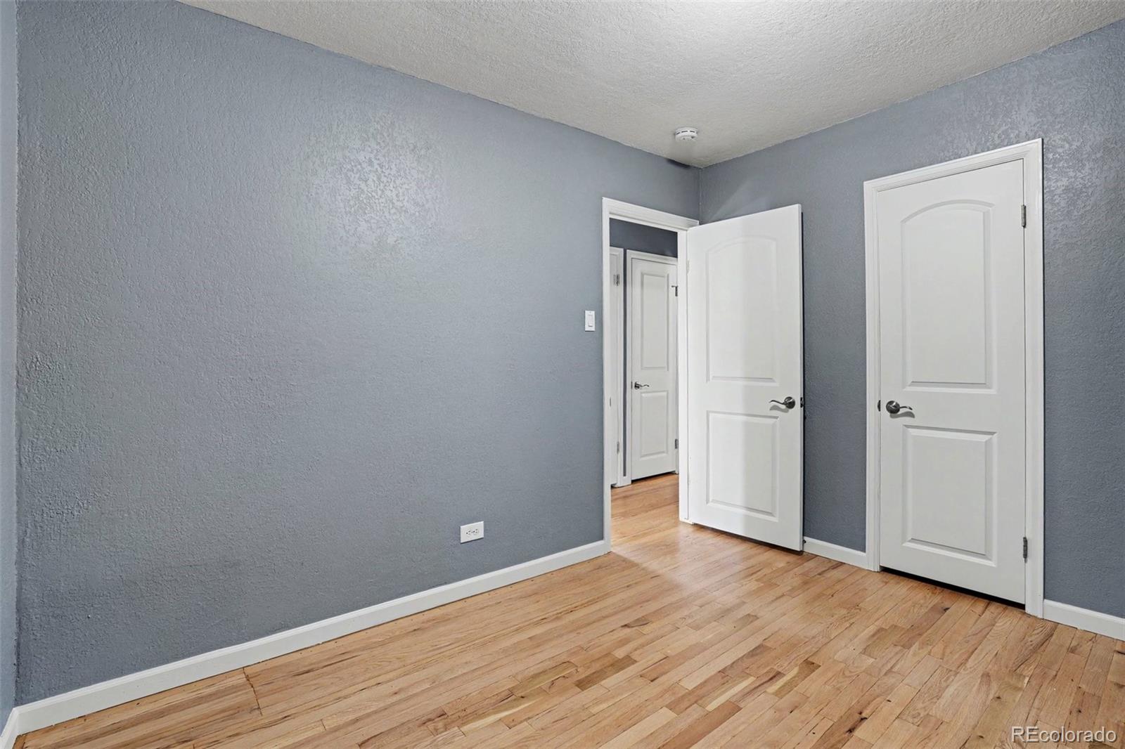 MLS Image #14 for 1865 w dixie place,denver, Colorado
