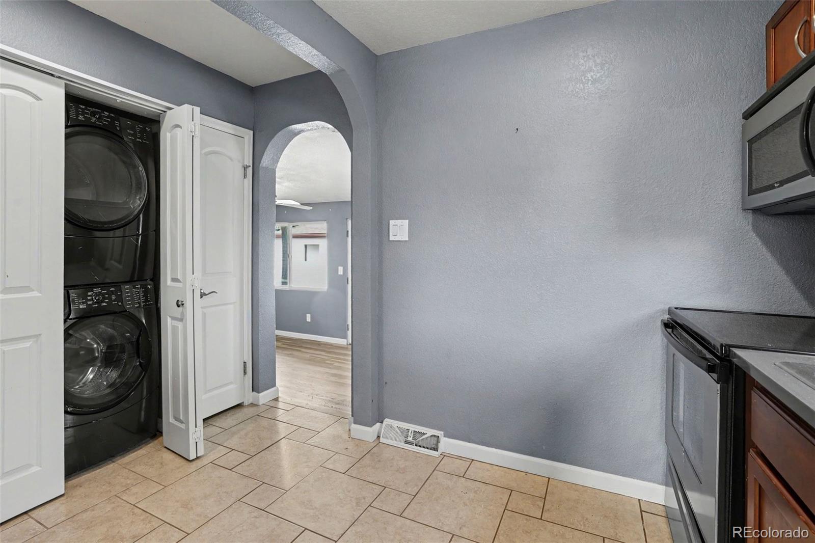 MLS Image #16 for 1865 w dixie place,denver, Colorado