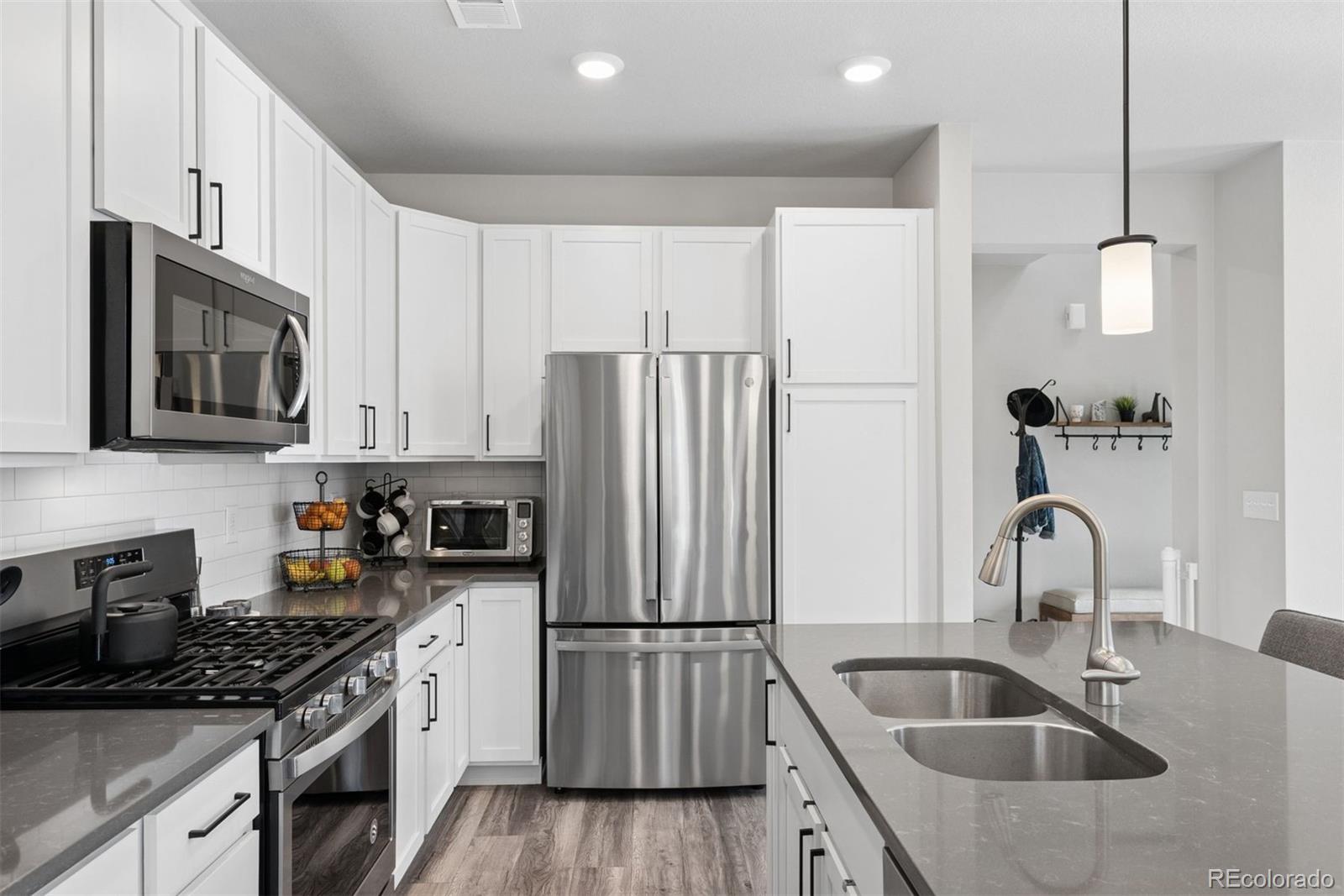 MLS Image #15 for 14943 e belleview drive,aurora, Colorado