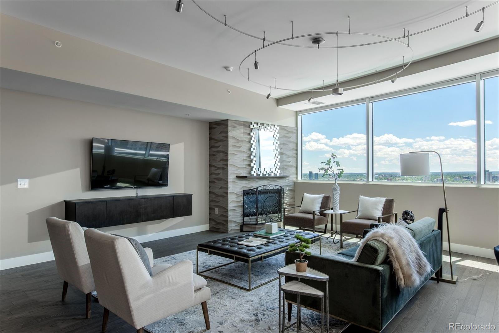 MLS Image #10 for 2001  lincoln street,denver, Colorado