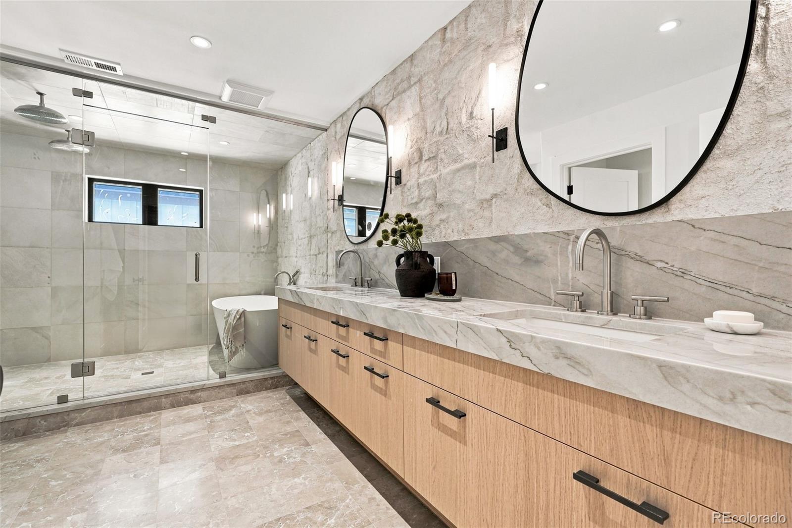 MLS Image #18 for 1516 s clayton street,denver, Colorado