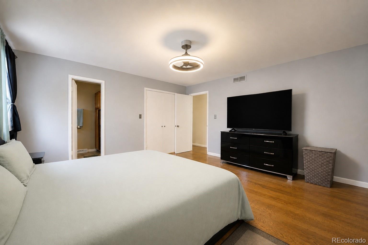 MLS Image #19 for 205 s tucson circle,aurora, Colorado