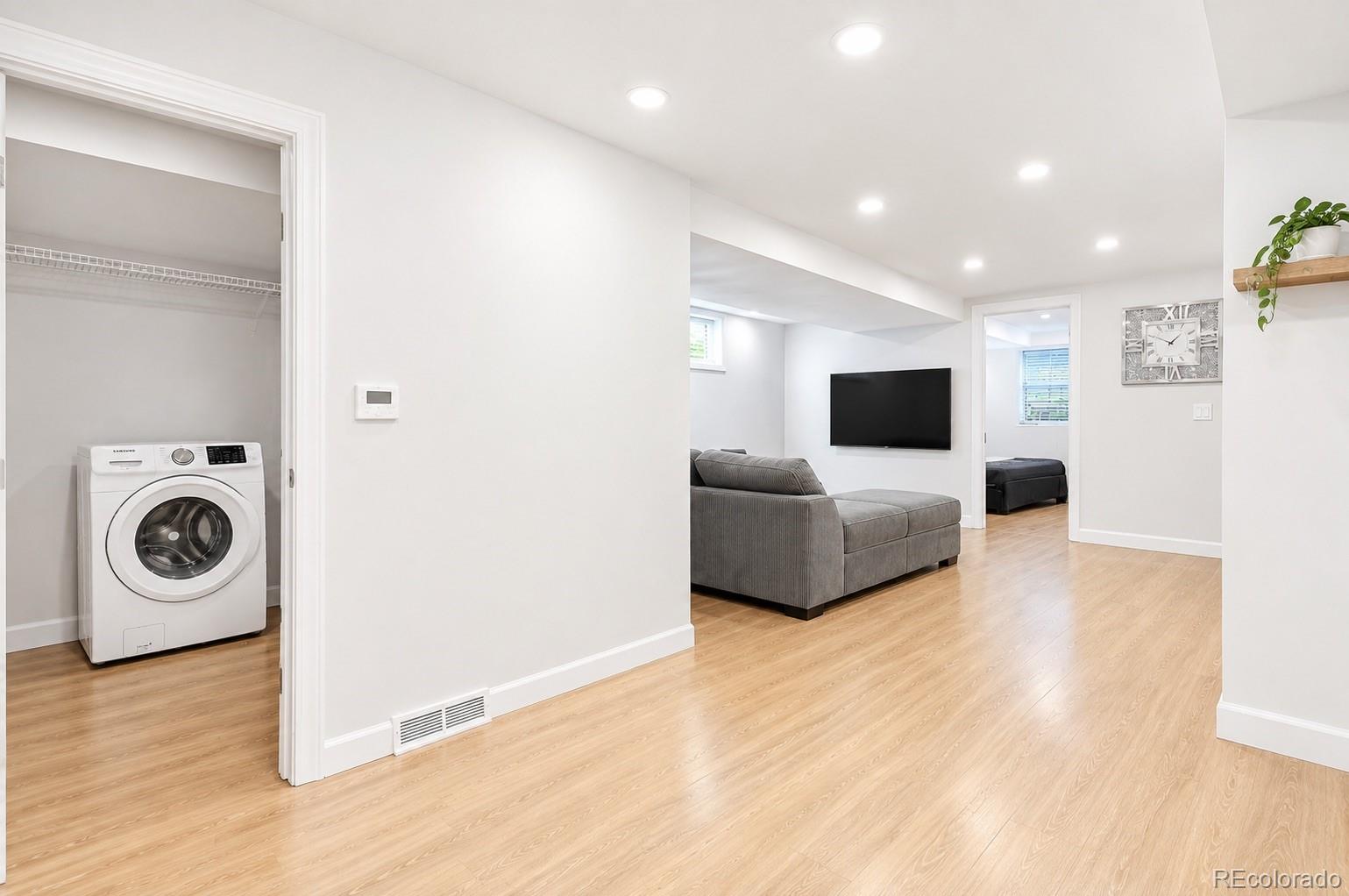 MLS Image #24 for 205 s tucson circle,aurora, Colorado