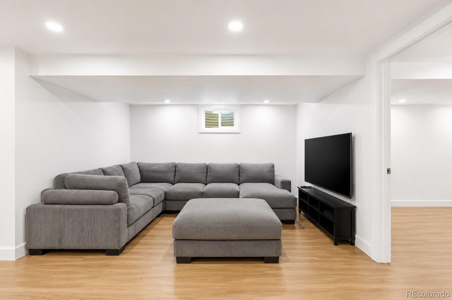 MLS Image #27 for 205 s tucson circle,aurora, Colorado