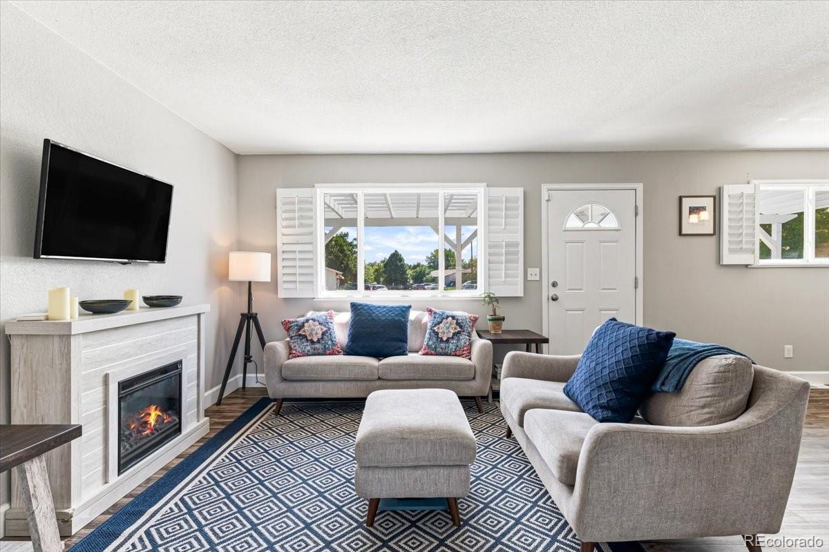 MLS Image #4 for 1522 s hooker street,denver, Colorado