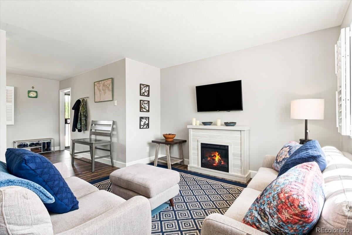 MLS Image #7 for 1522 s hooker street,denver, Colorado