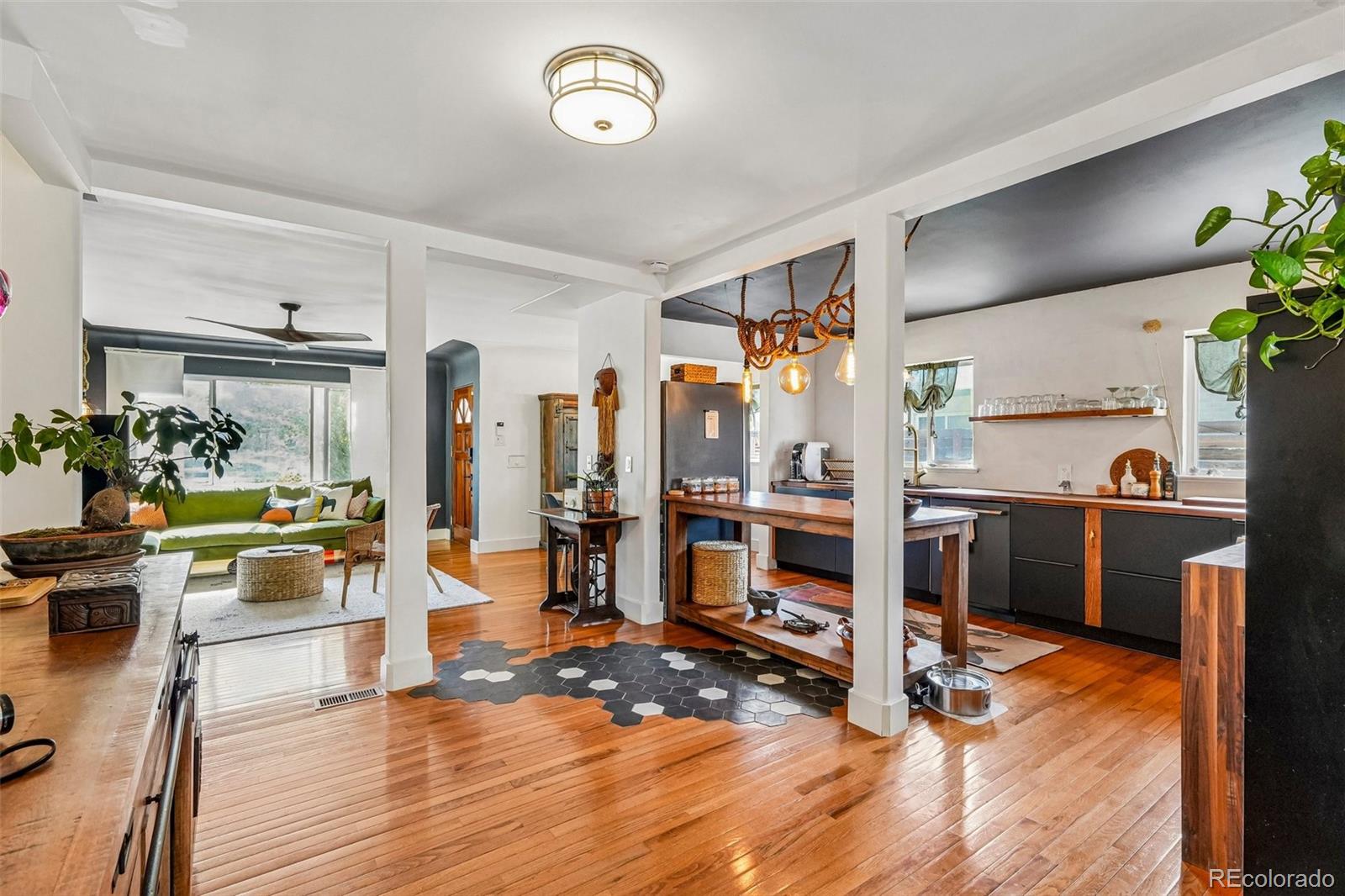 MLS Image #17 for 2323  oneida street,denver, Colorado