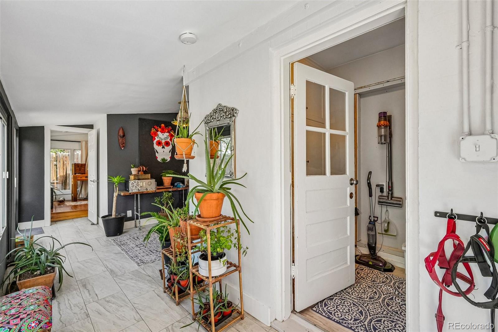 MLS Image #22 for 2323  oneida street,denver, Colorado