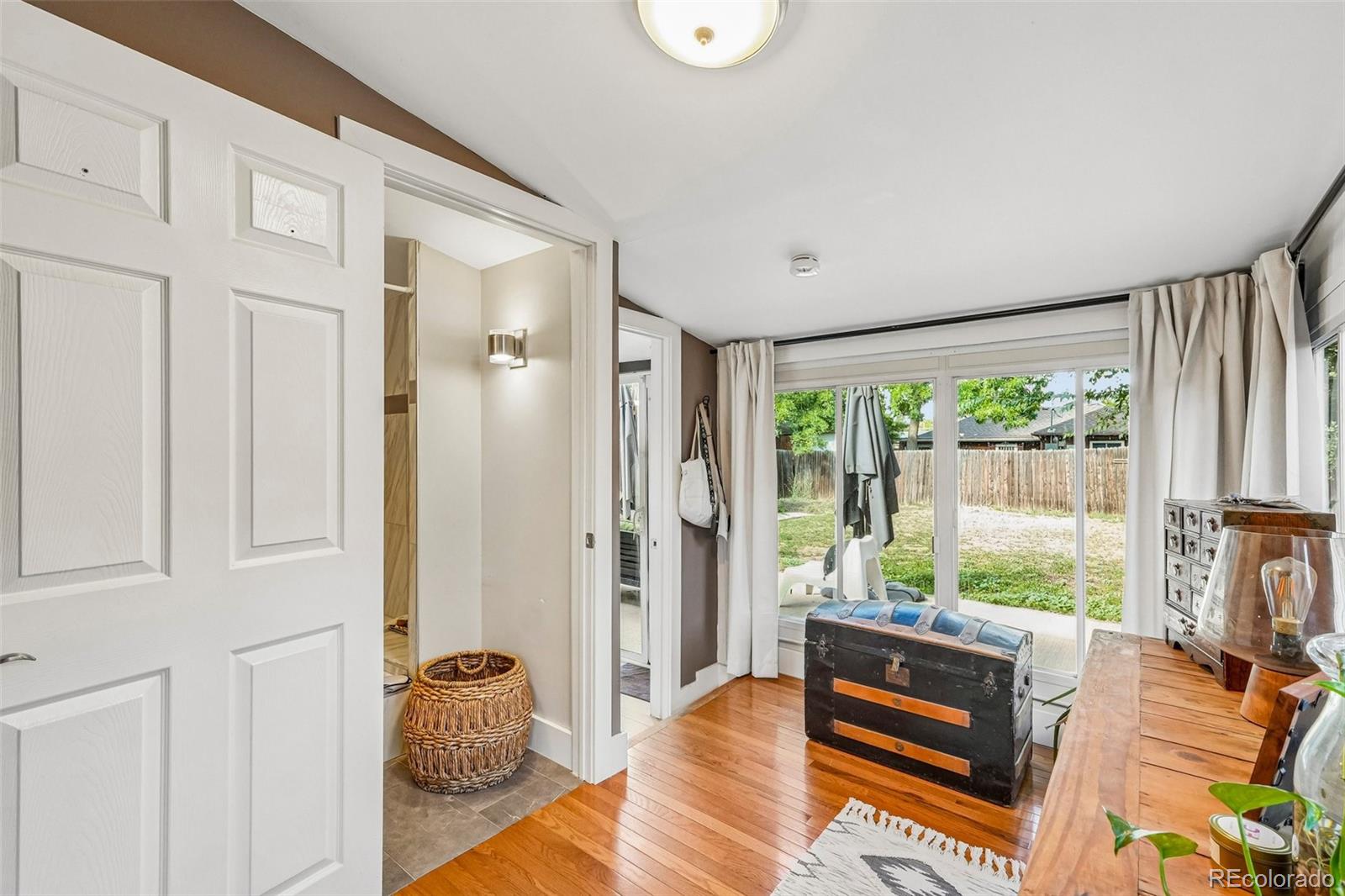 MLS Image #26 for 2323  oneida street,denver, Colorado
