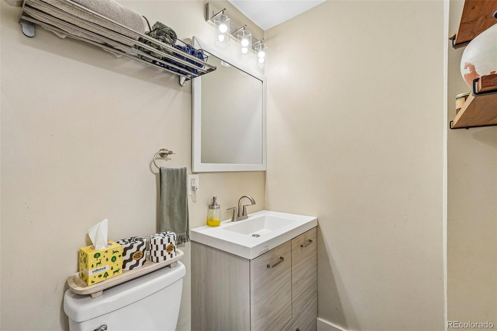 MLS Image #28 for 2323  oneida street,denver, Colorado