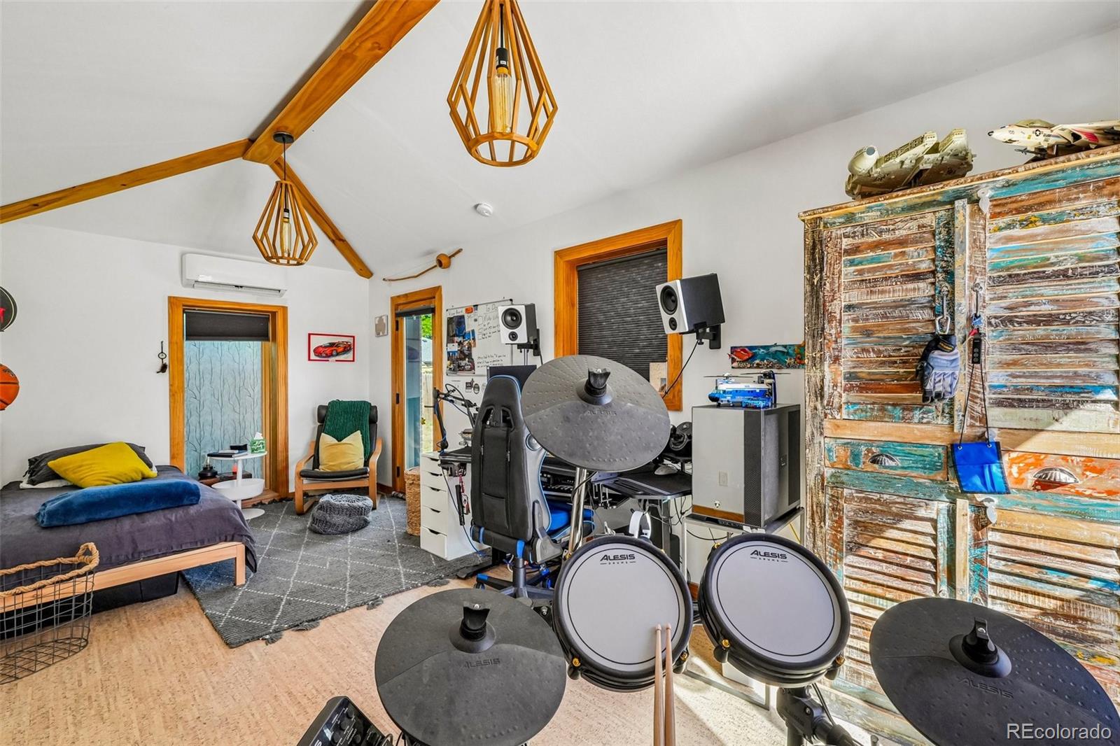 MLS Image #36 for 2323  oneida street,denver, Colorado