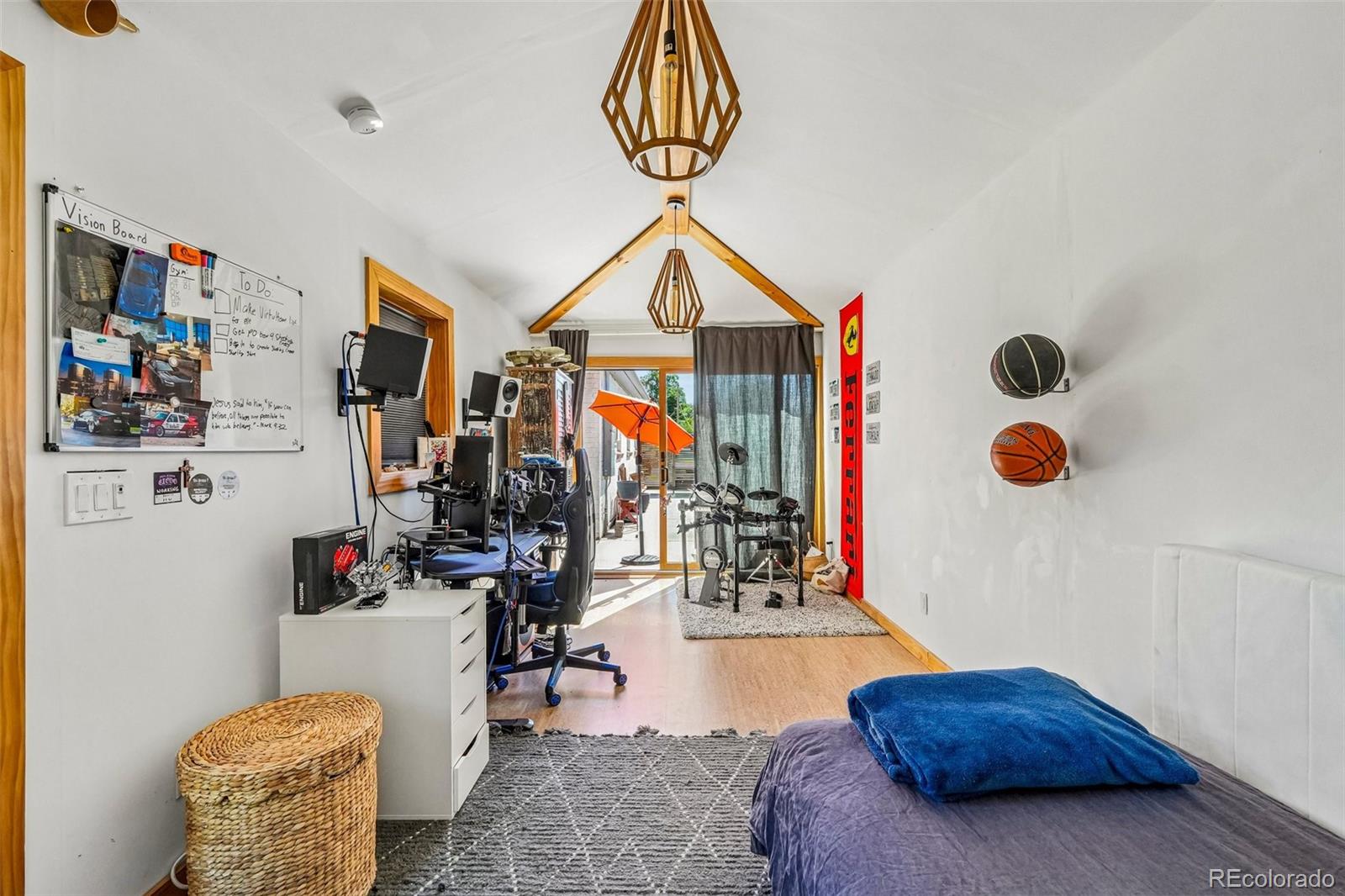 MLS Image #39 for 2323  oneida street,denver, Colorado