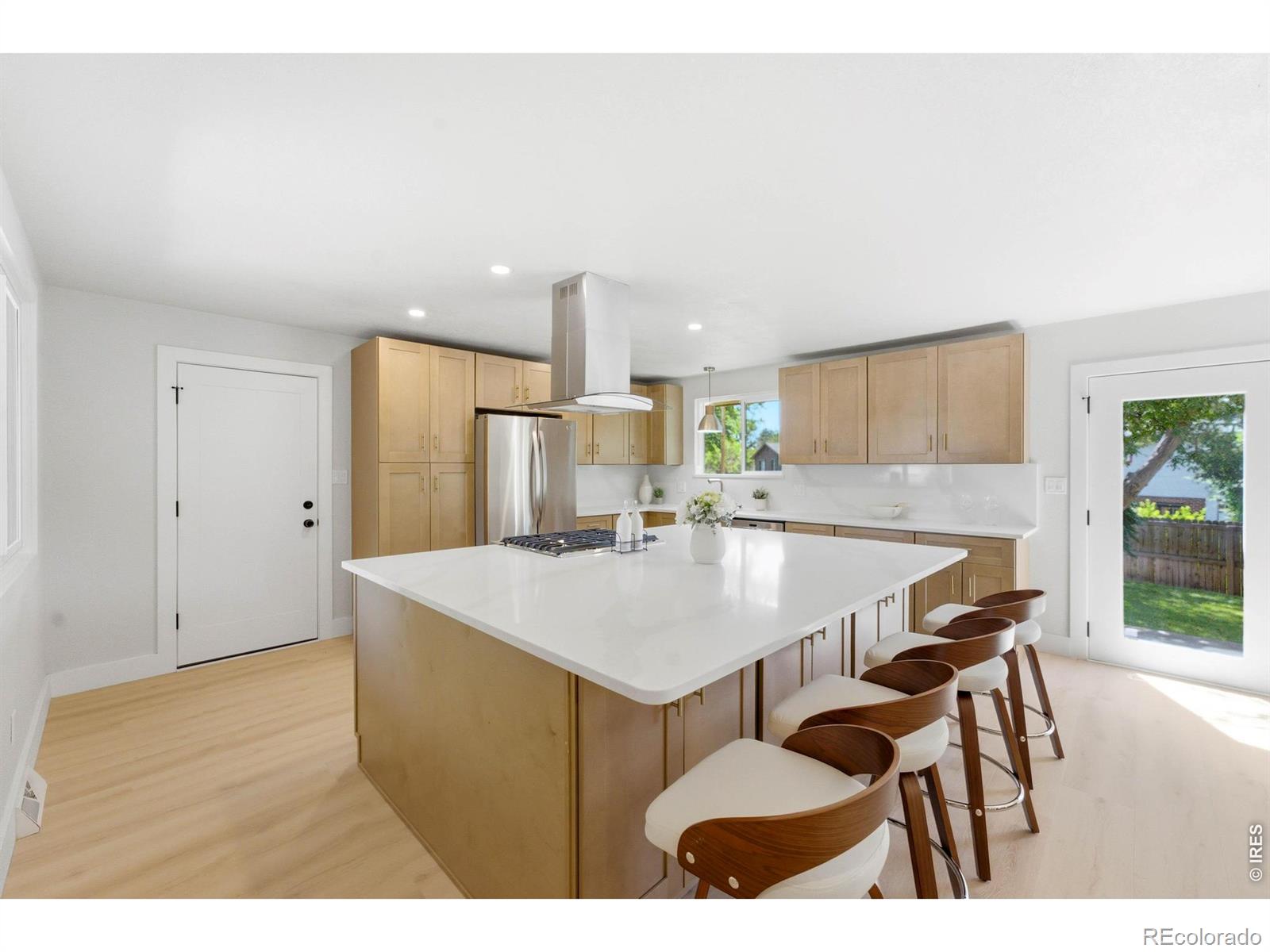 MLS Image #8 for 2126 s yarrow street,lakewood, Colorado