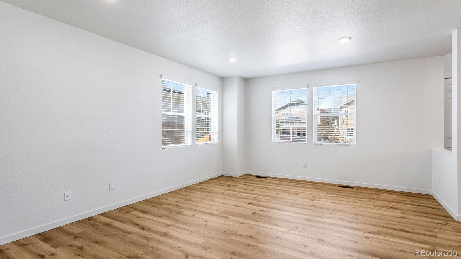 MLS Image #12 for 677 n ukraine street,aurora, Colorado
