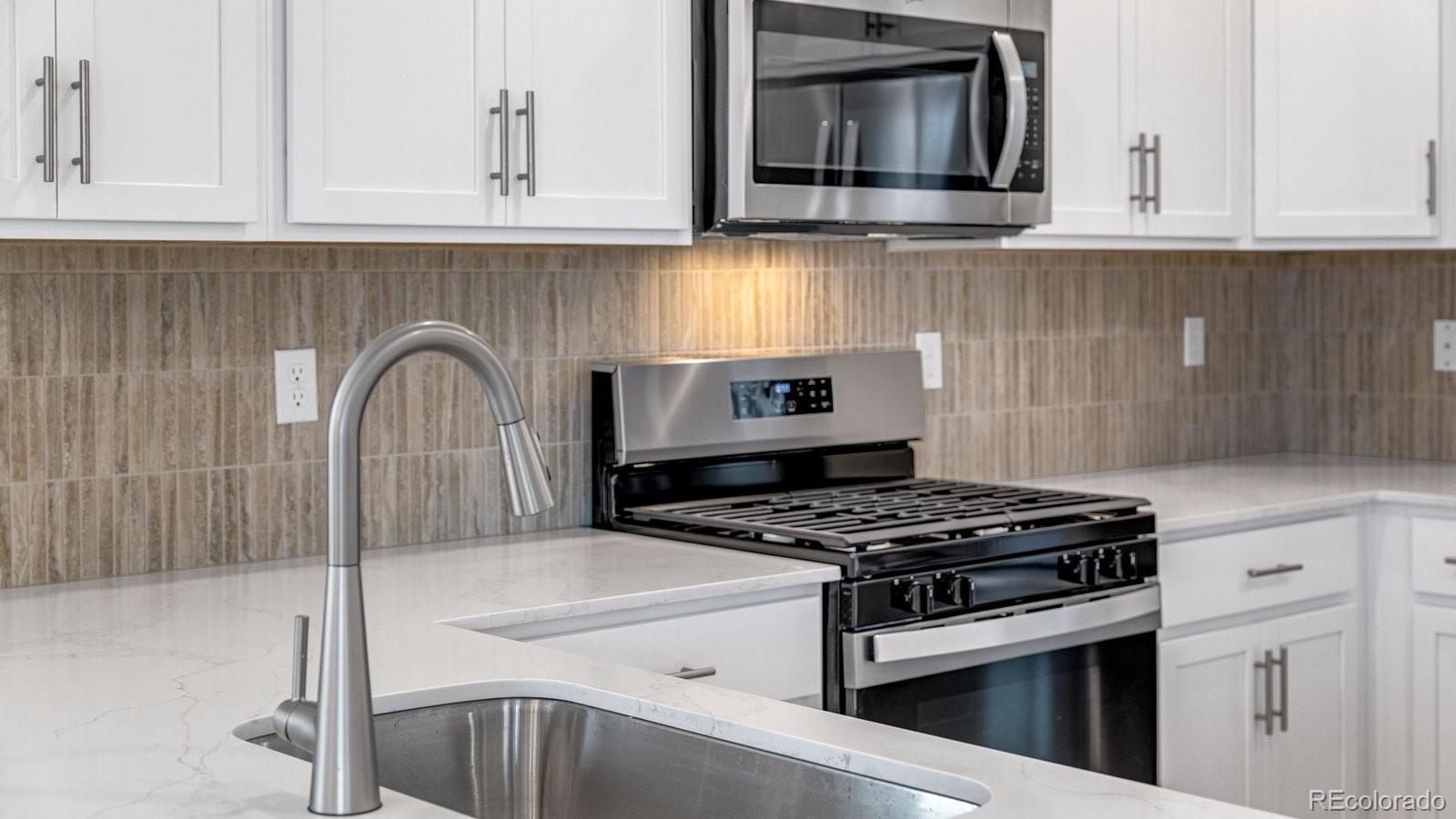 MLS Image #14 for 677 n ukraine street,aurora, Colorado