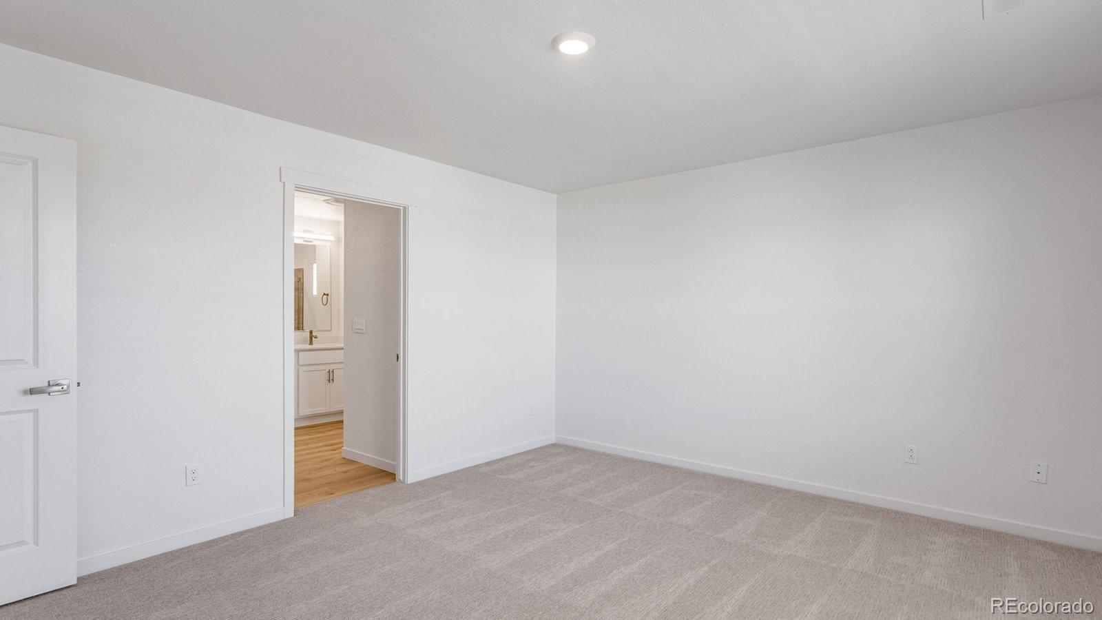 MLS Image #17 for 677 n ukraine street,aurora, Colorado