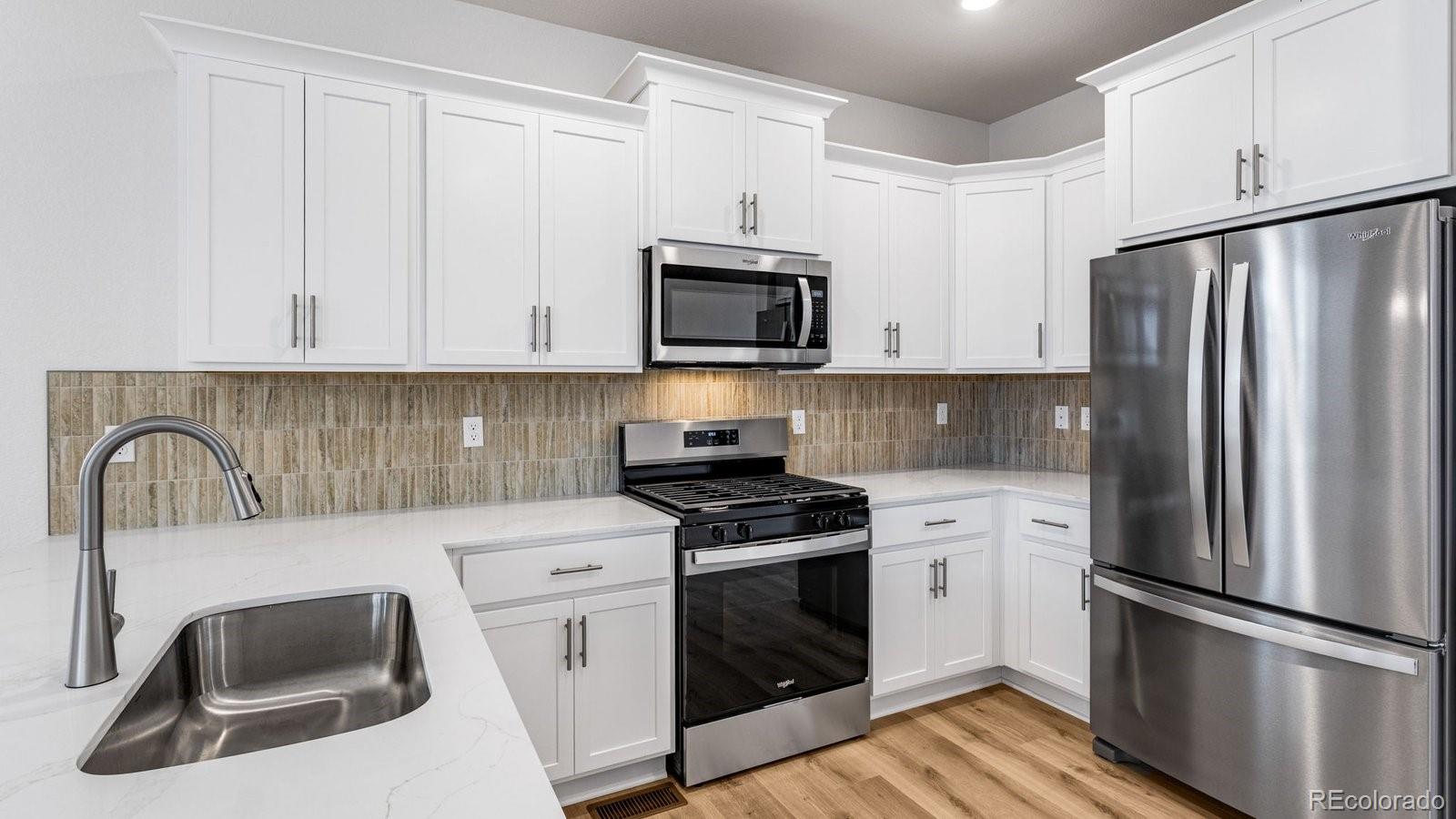 MLS Image #5 for 677 n ukraine street,aurora, Colorado