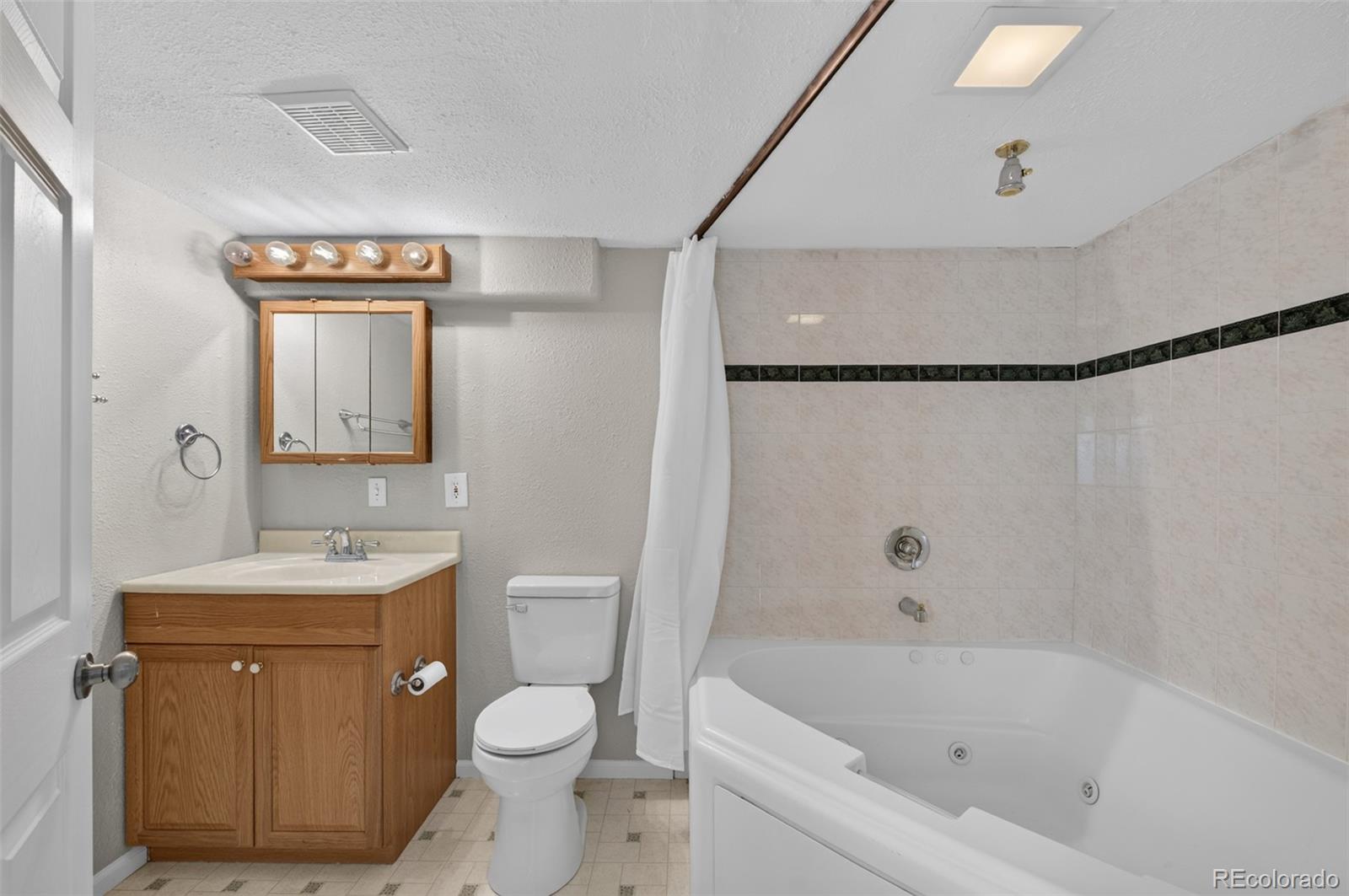 MLS Image #24 for 4084 s riviera street,aurora, Colorado