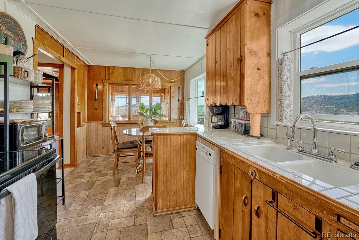 MLS Image #30 for 15947 s perry park road,palmer lake, Colorado