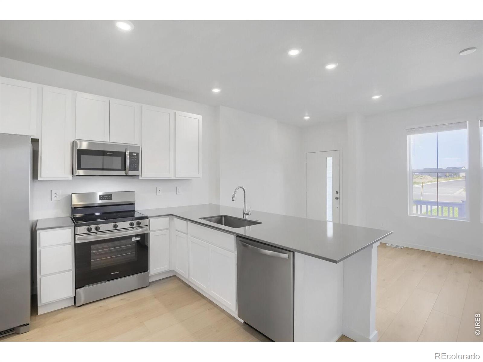 MLS Image #3 for 3542  quincy bay place,loveland, Colorado