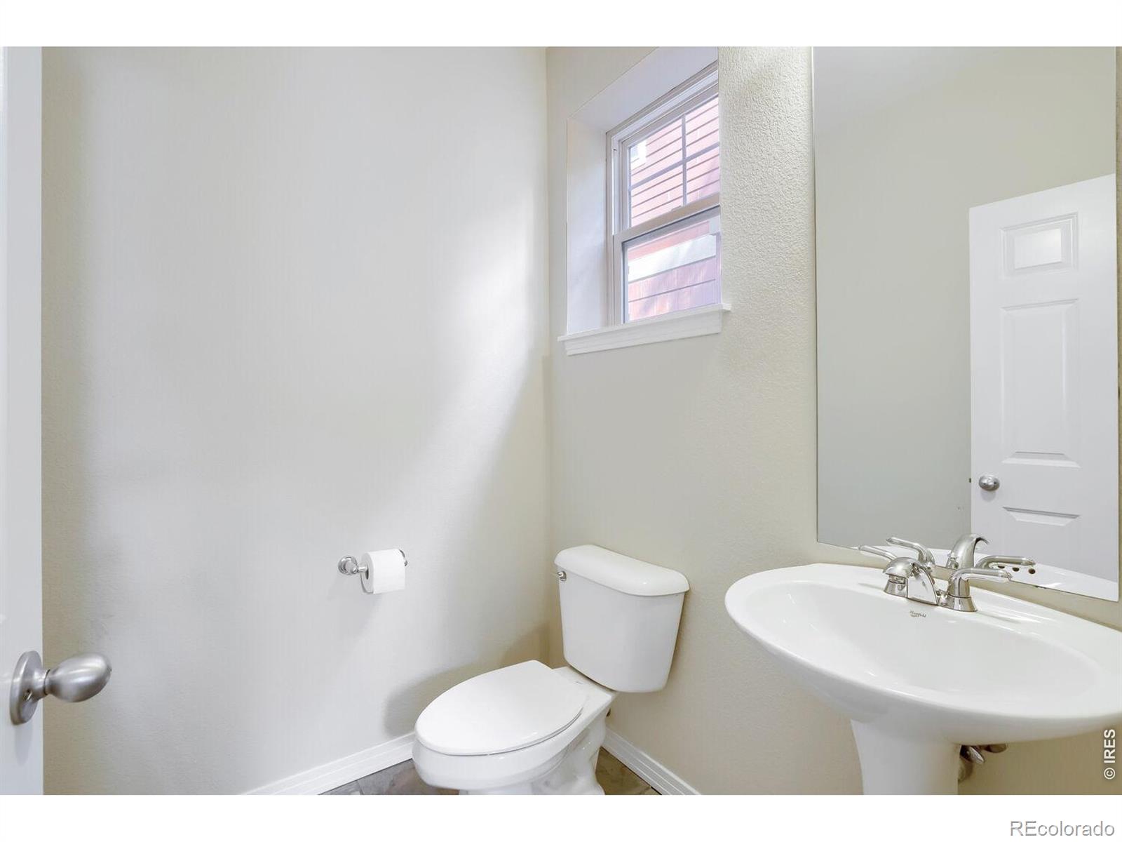 MLS Image #11 for 305  river view court,longmont, Colorado