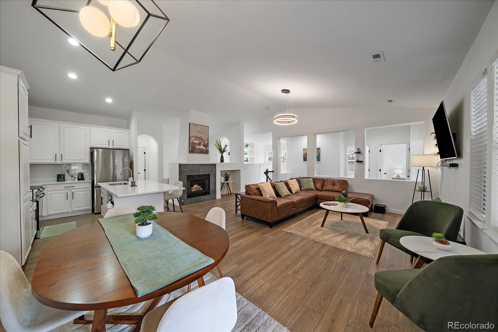 MLS Image #6 for 23043 e ontario drive,aurora, Colorado
