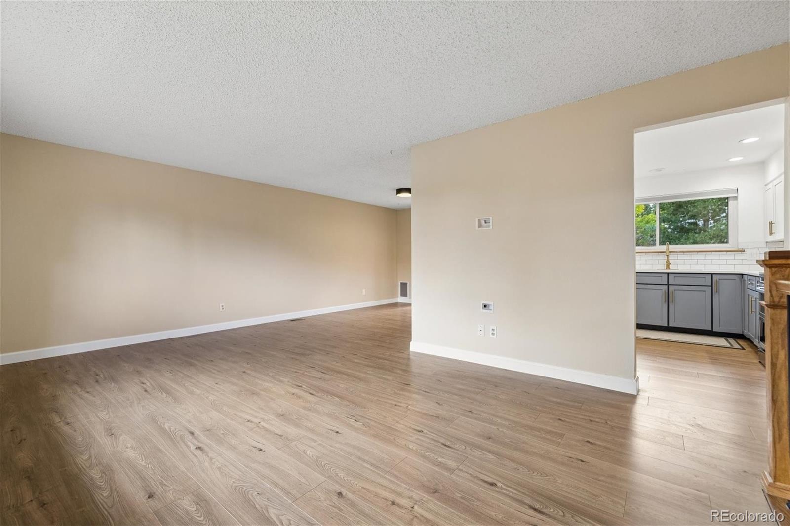 MLS Image #11 for 9143 w arbor avenue,littleton, Colorado