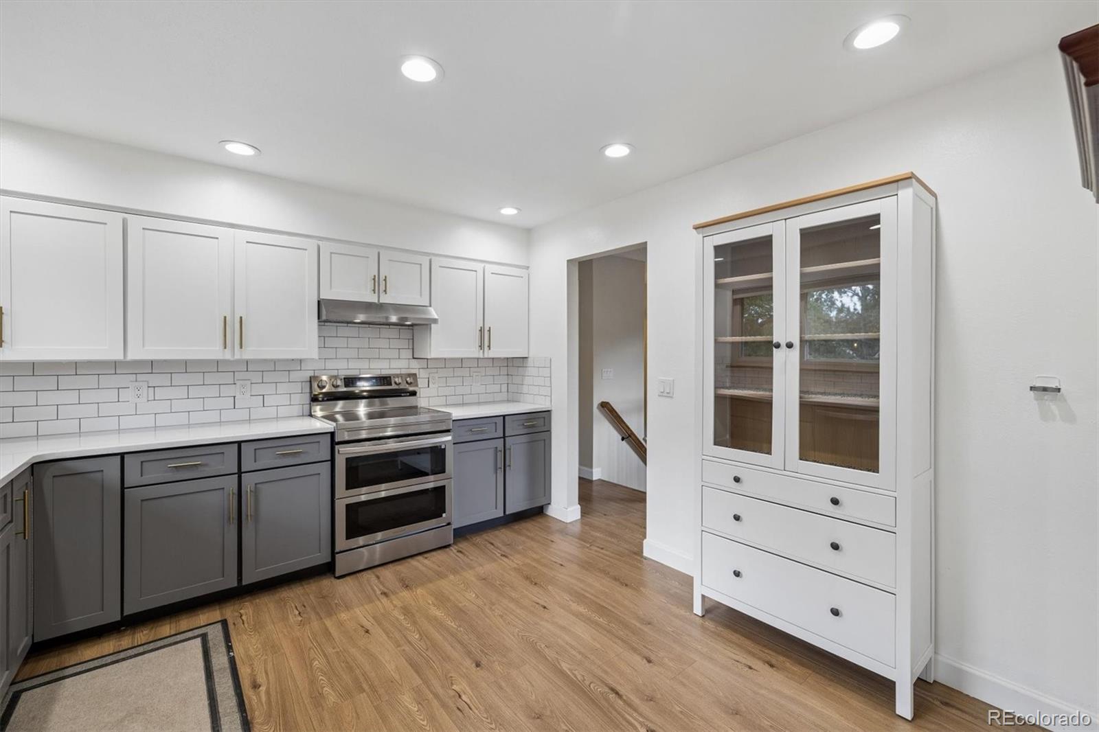 MLS Image #15 for 9143 w arbor avenue,littleton, Colorado