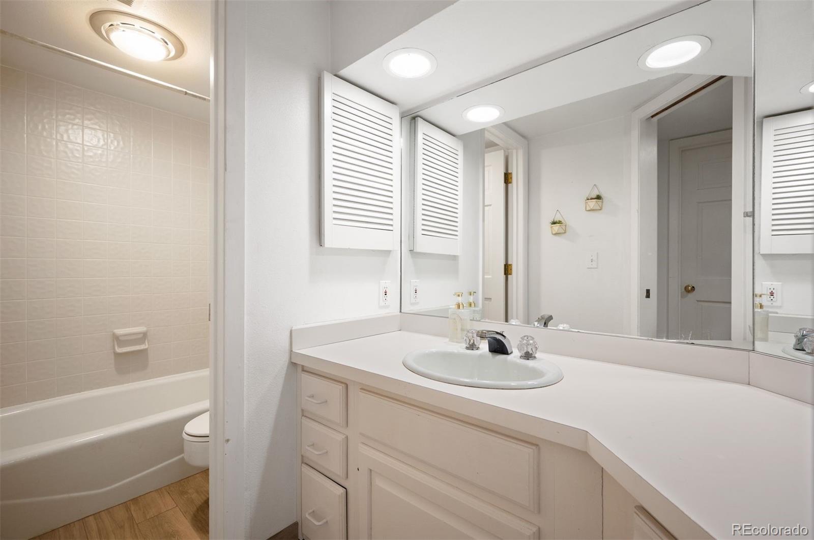 MLS Image #13 for 347  harrison street ,denver, Colorado