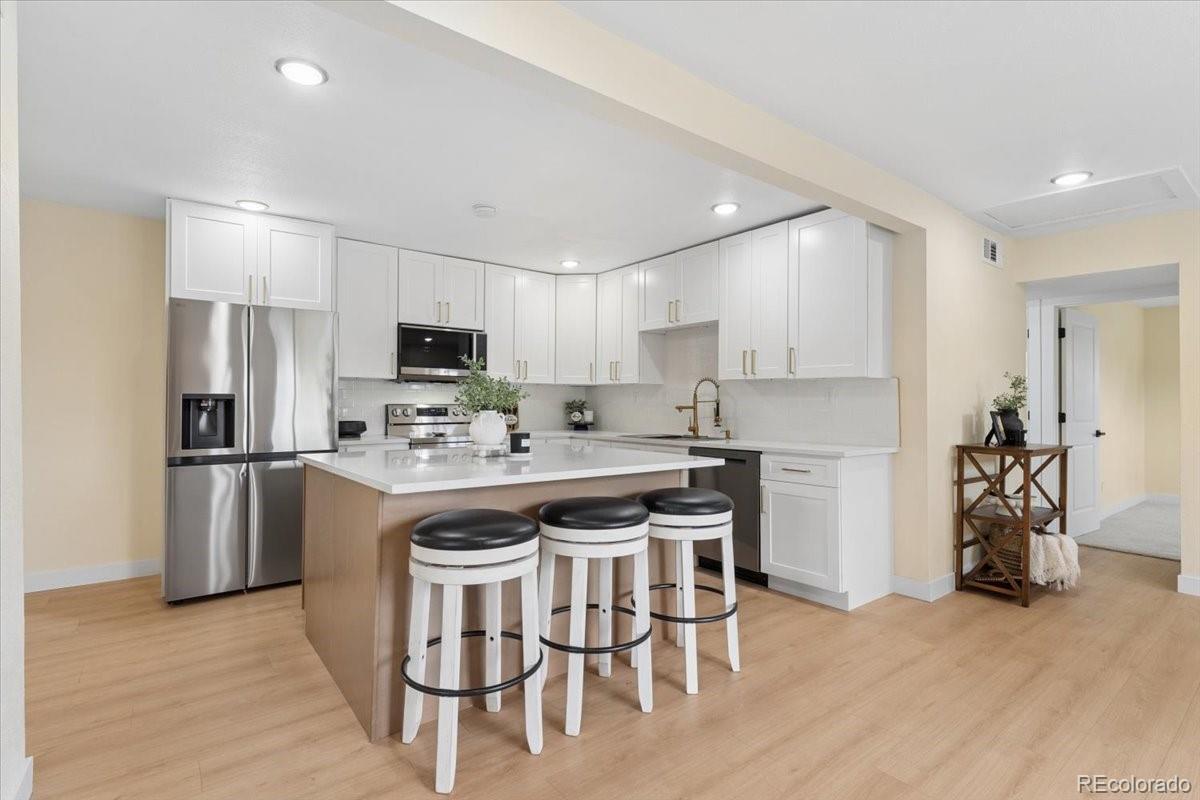 MLS Image #4 for 13584 e 7th avenue,aurora, Colorado