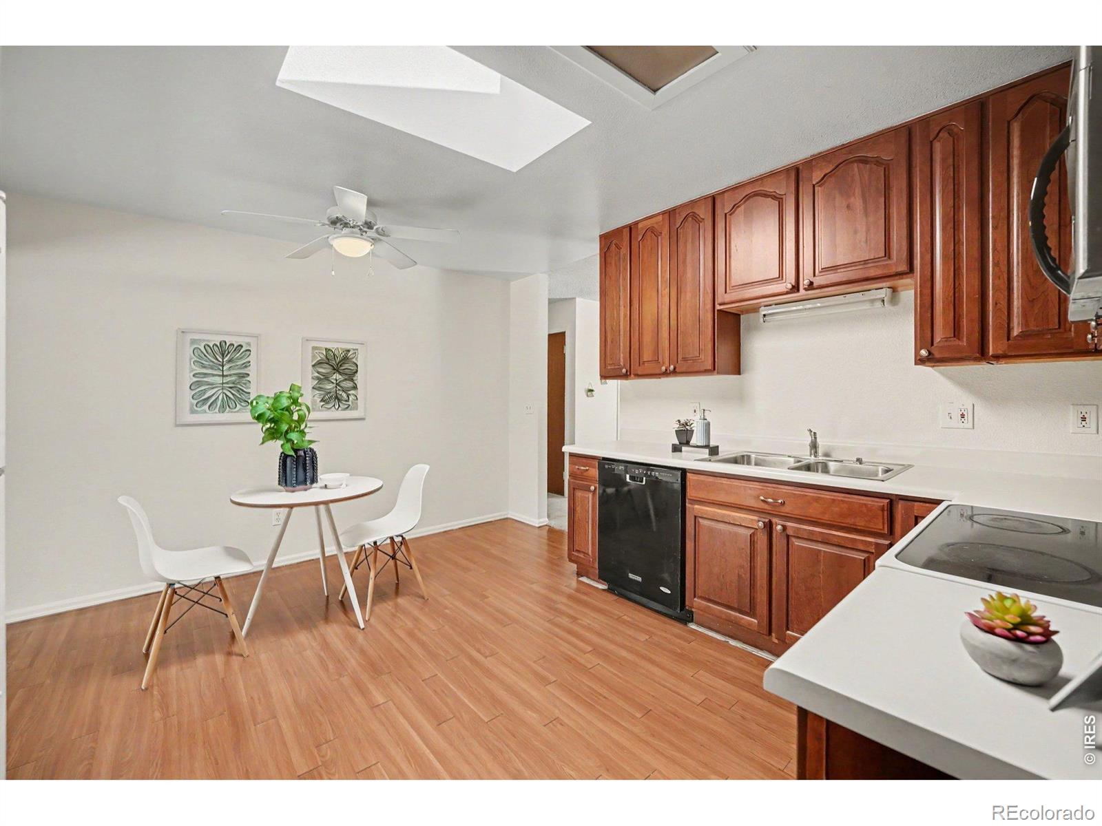 MLS Image #4 for 3233 s holland way,lakewood, Colorado