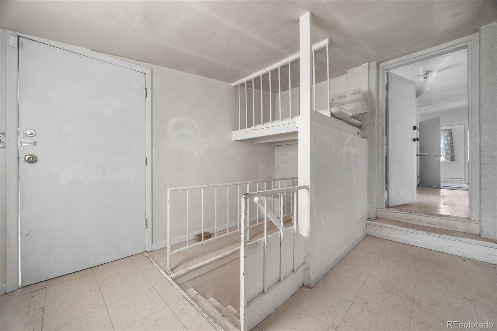 MLS Image #16 for 2425 w college avenue,denver, Colorado