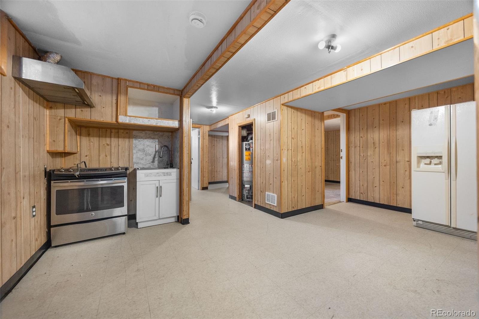 MLS Image #17 for 2425 w college avenue,denver, Colorado