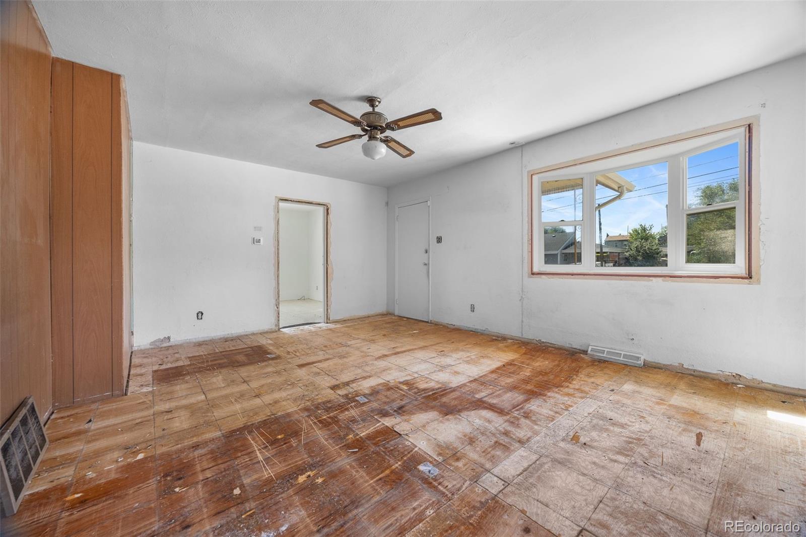 MLS Image #6 for 2425 w college avenue,denver, Colorado
