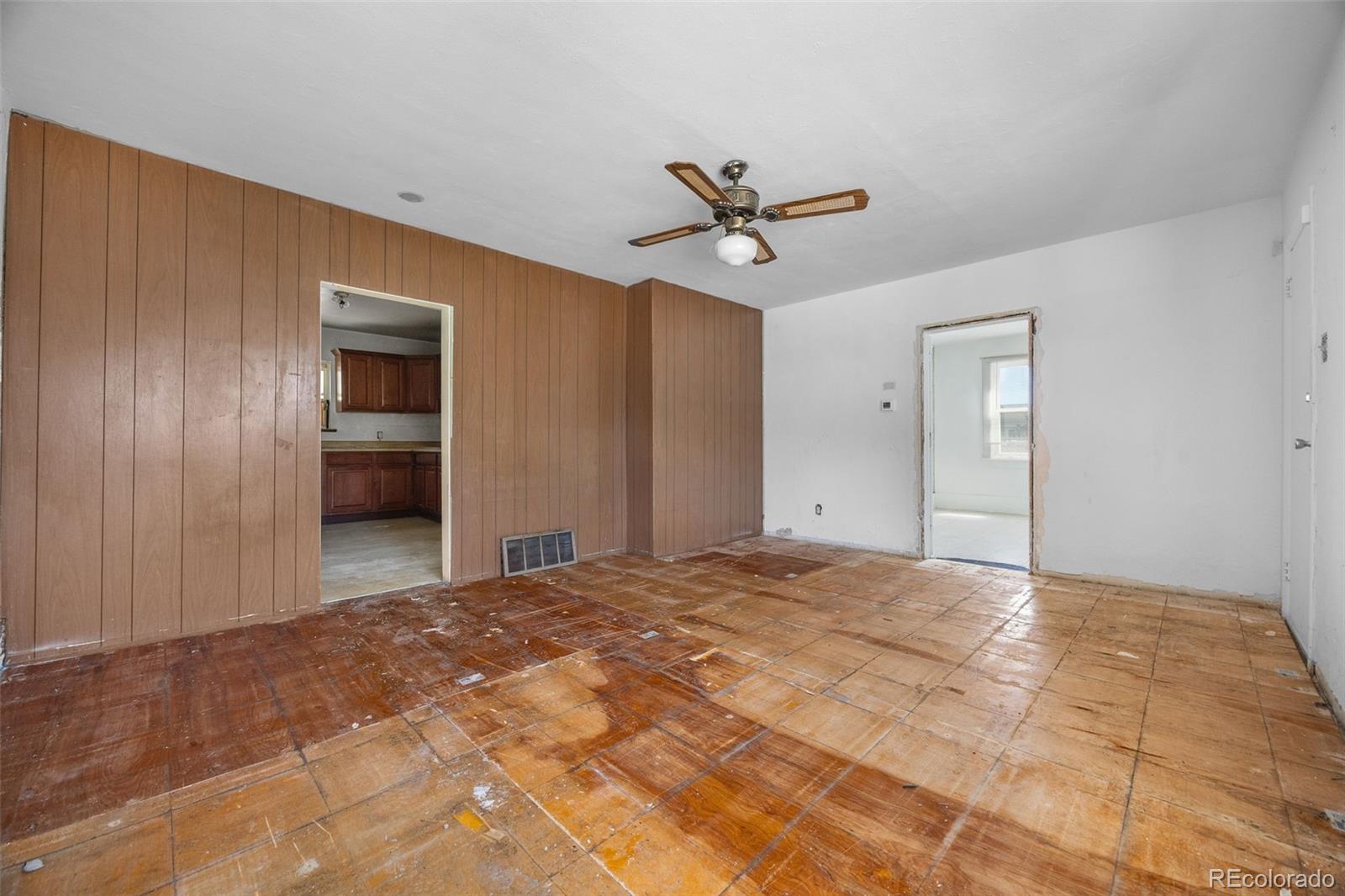 MLS Image #7 for 2425 w college avenue,denver, Colorado
