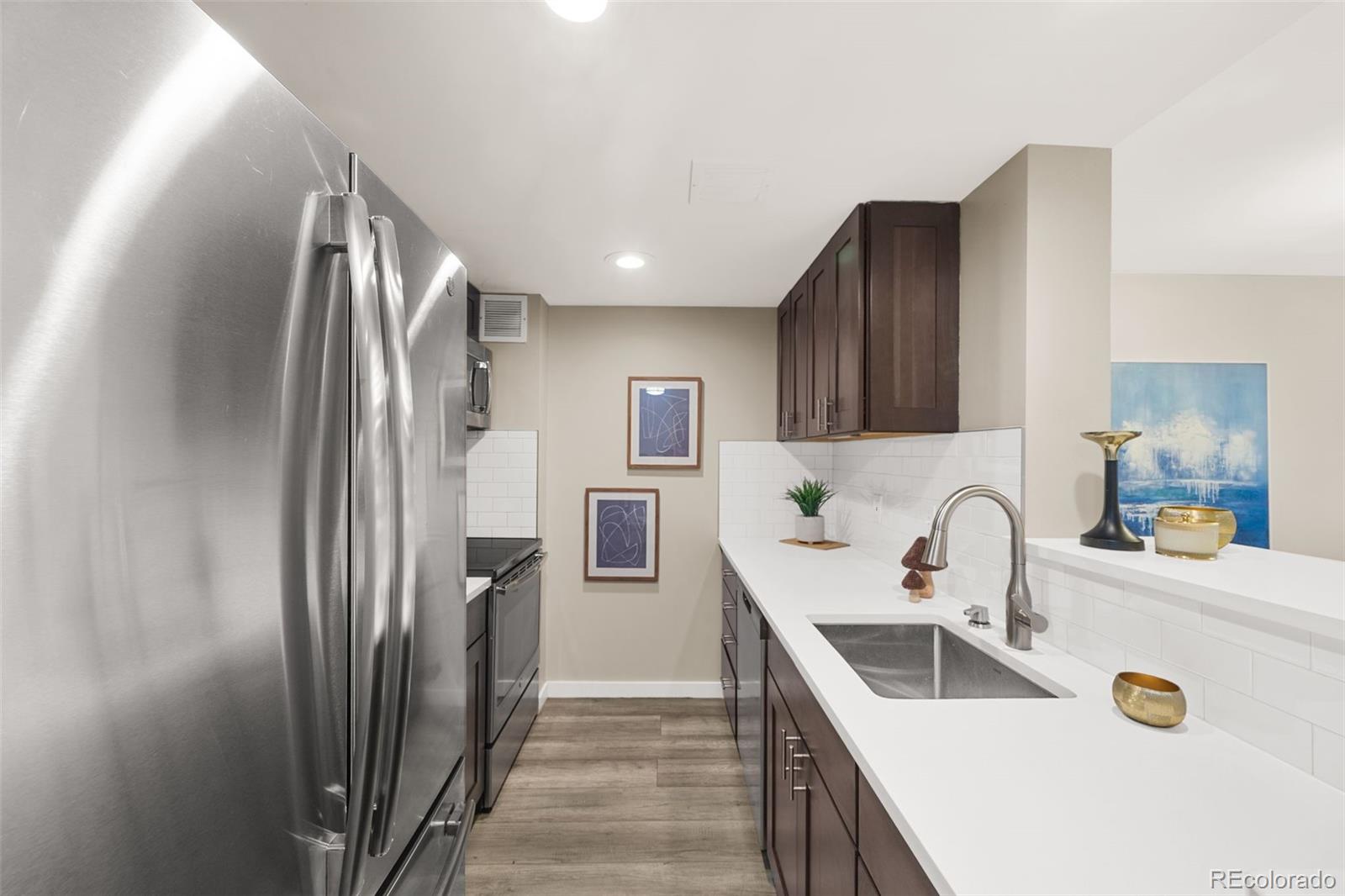 MLS Image #10 for 1777  larimer street,denver, Colorado