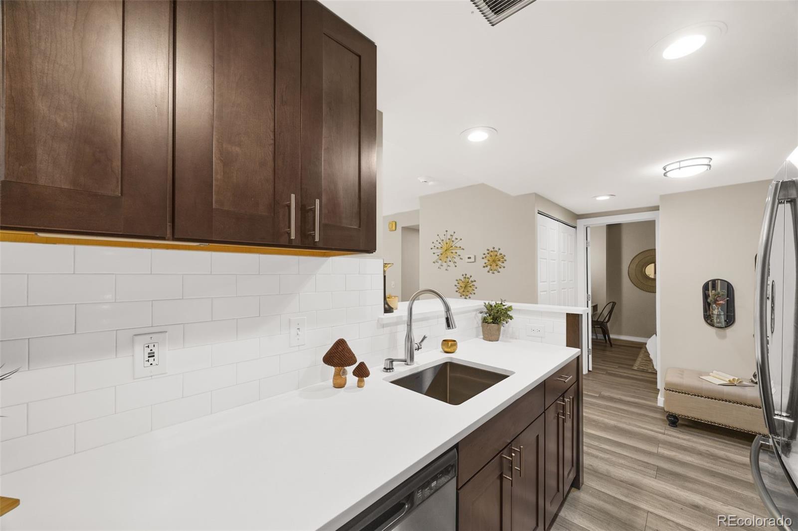 MLS Image #11 for 1777  larimer street,denver, Colorado