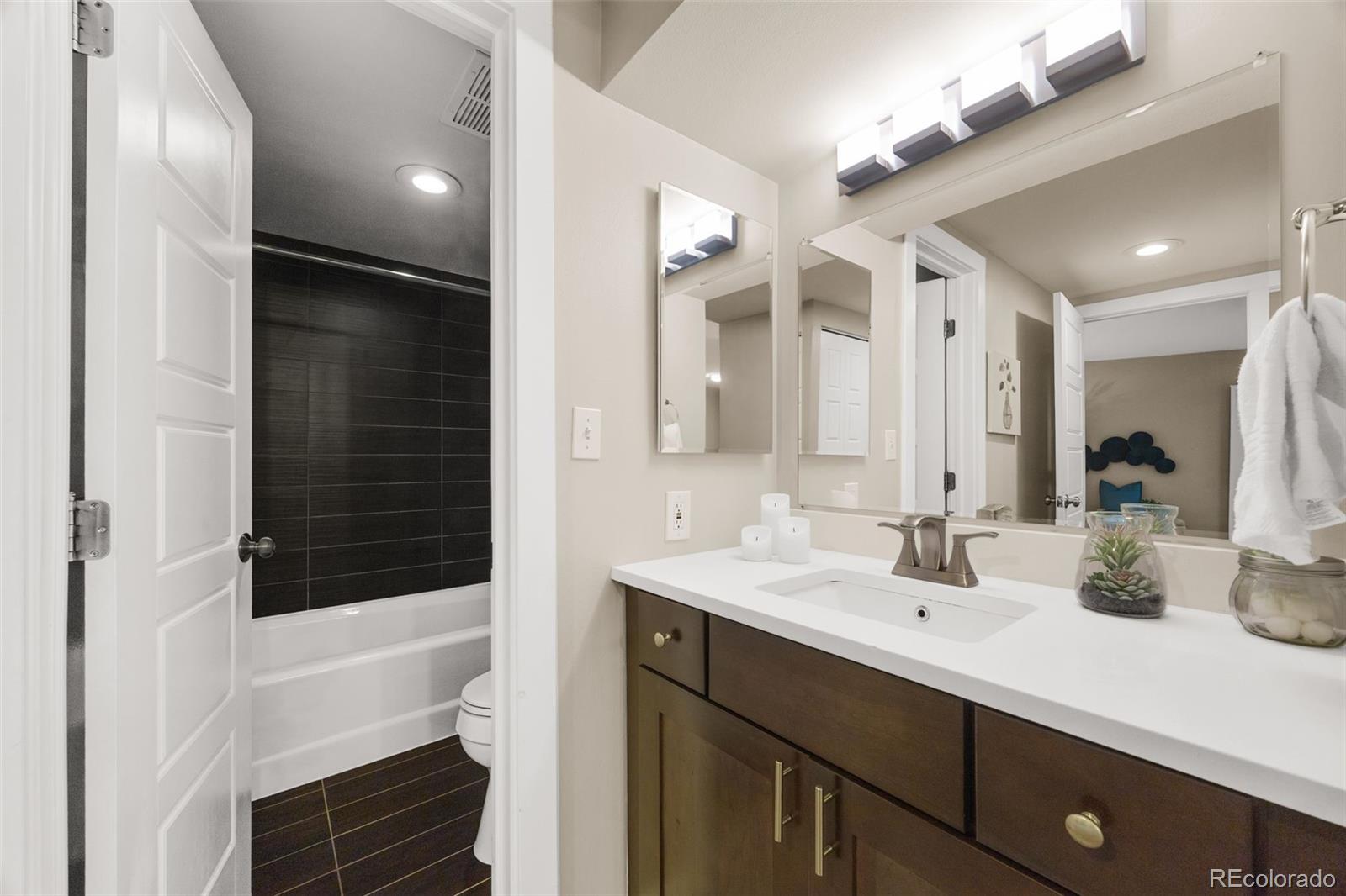 MLS Image #4 for 1777  larimer street,denver, Colorado
