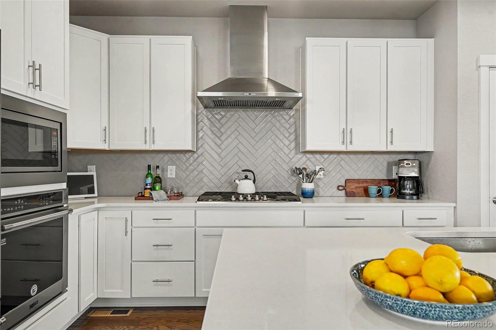 MLS Image #11 for 5997  geneva street,denver, Colorado