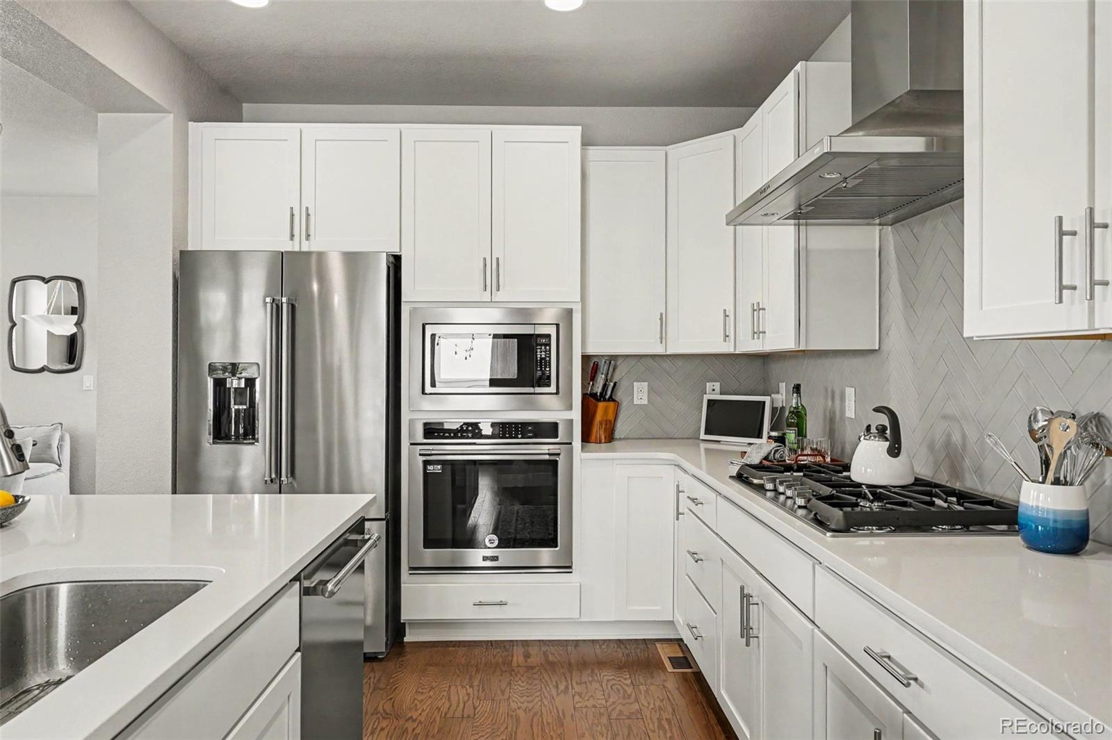 MLS Image #12 for 5997  geneva street,denver, Colorado