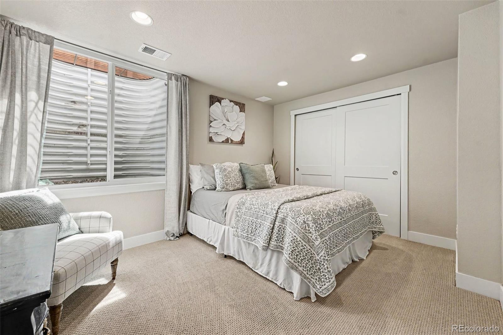 MLS Image #29 for 5997  geneva street,denver, Colorado