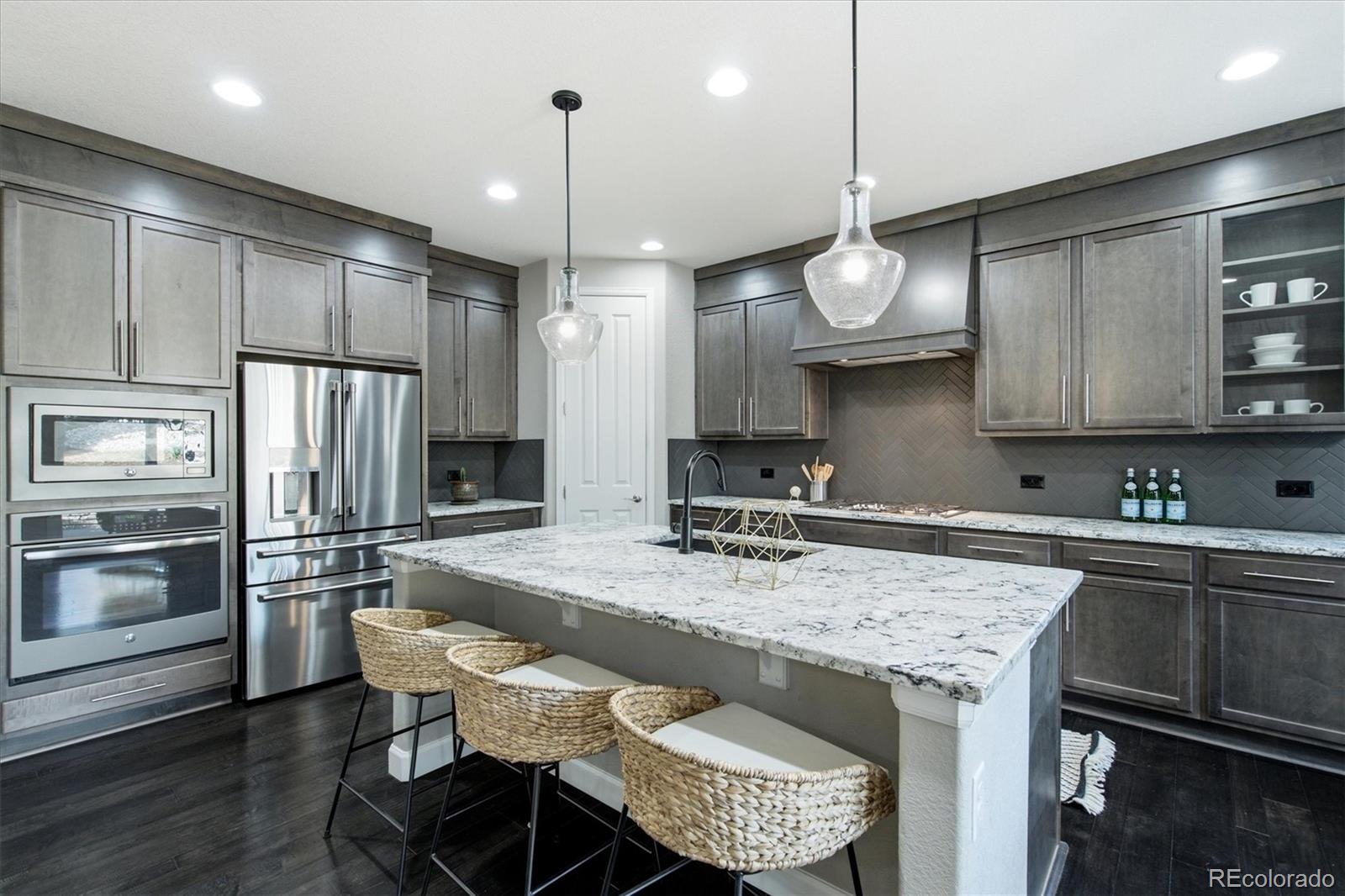 MLS Image #5 for 6714 s catawba way,aurora, Colorado